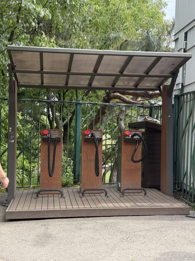 Shoe and clothing dust blower machines at Inwangsan trailhead exit — free to use after your hike