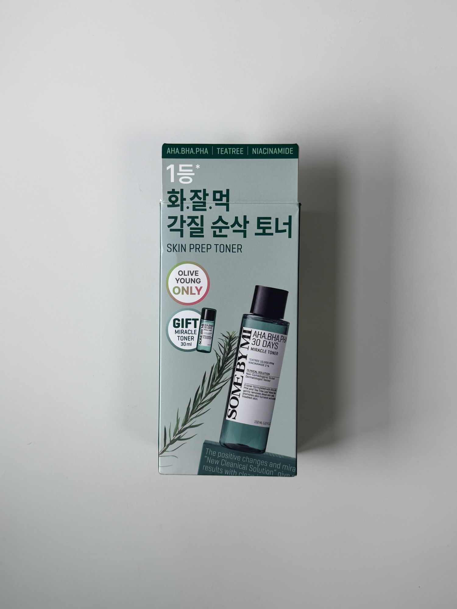 SOME BY MI Miracle Toner Olive Young exclusive gift box with 30 ml mini toner