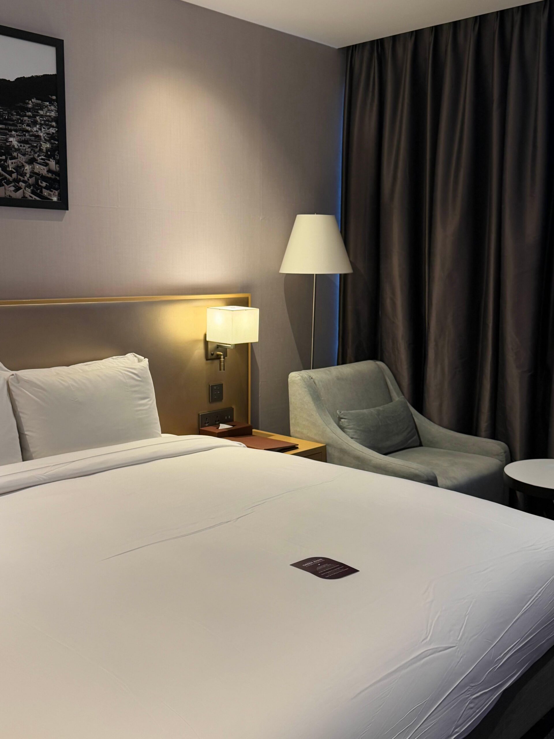 King bed in Avani Central Busan Deluxe King Room