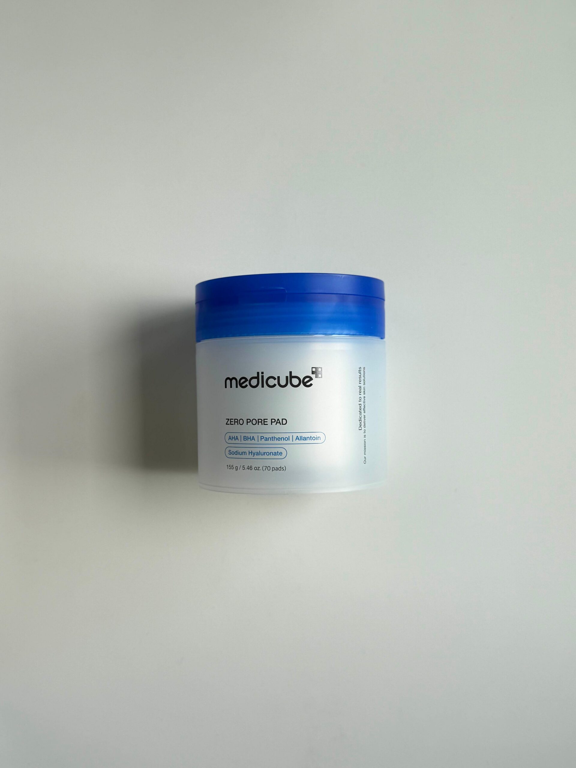 Medicube Zero Pore Pad 2.0 jar and box on a white surface